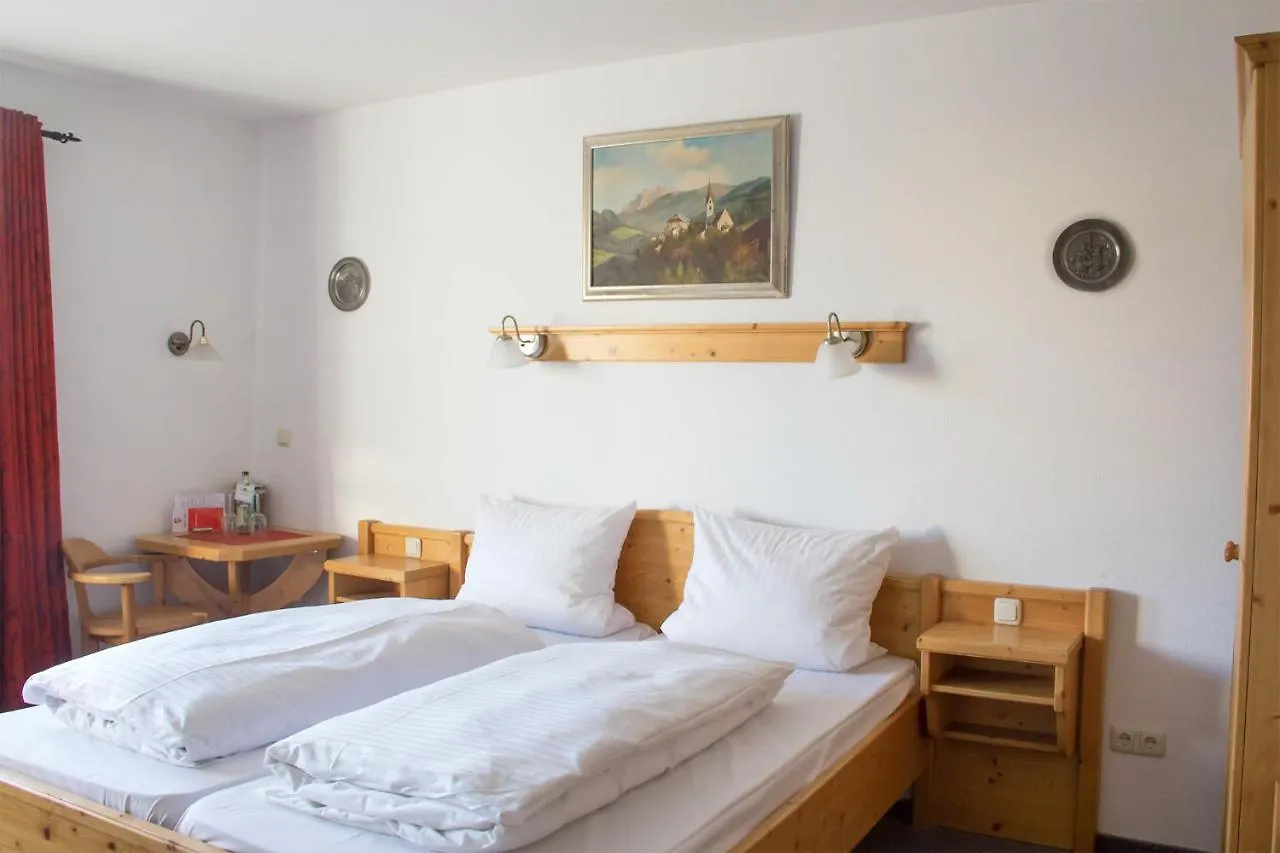 Hotel Gasthof Weisser Loewe 부르그탄 독일